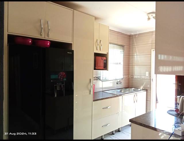 3 BEDROOM HOUSE FOR SALE IN BERGSIG